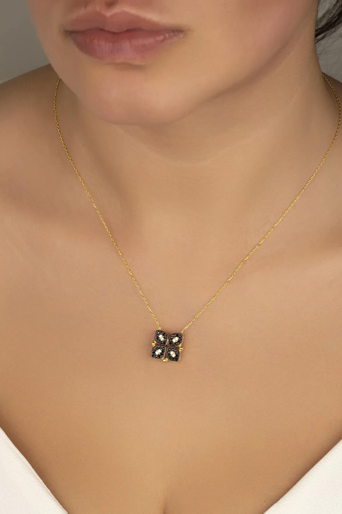 925 Ayar Gümüş Gold Diamond Kolye