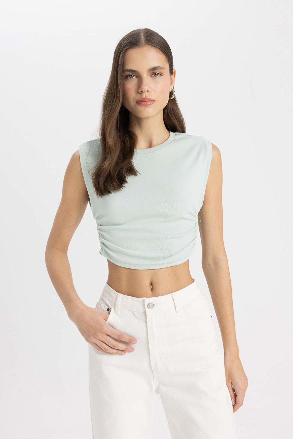 DeFacto Slim Fit Dar Kesim Bisiklet Yaka Basic Düz Kolsuz Tişört A9420AX24SPGN1114