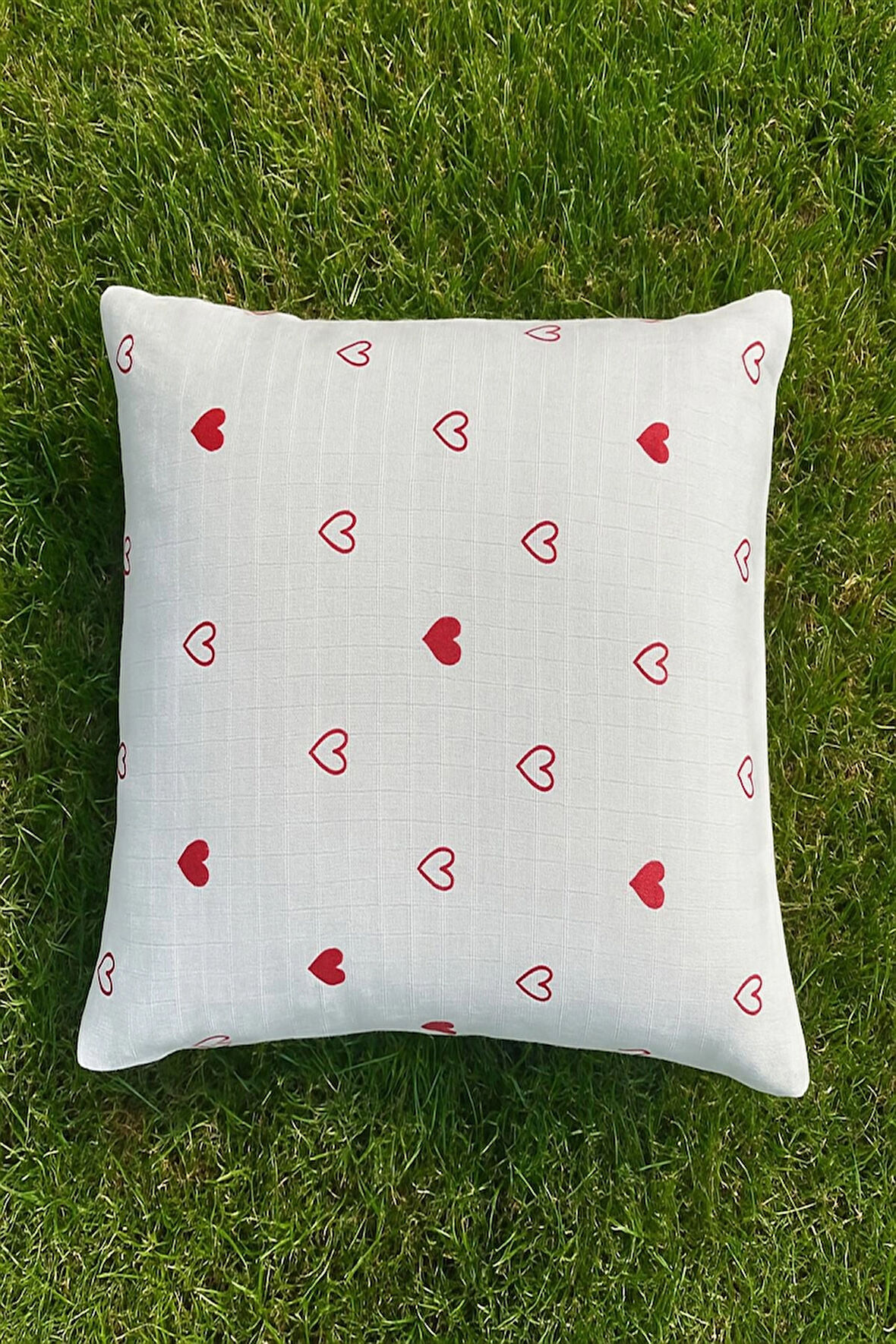 More Home Müslin Bebek Yastık Kılıfı Kapaklı 35X45 Kalp Desenli