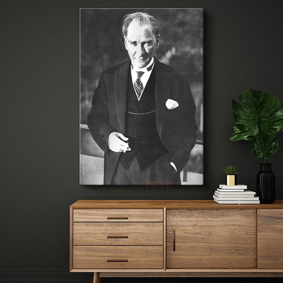 Takım Elbiseli Atatürk - Siyah Beyaz Klasik Portre Kanvas Tablo