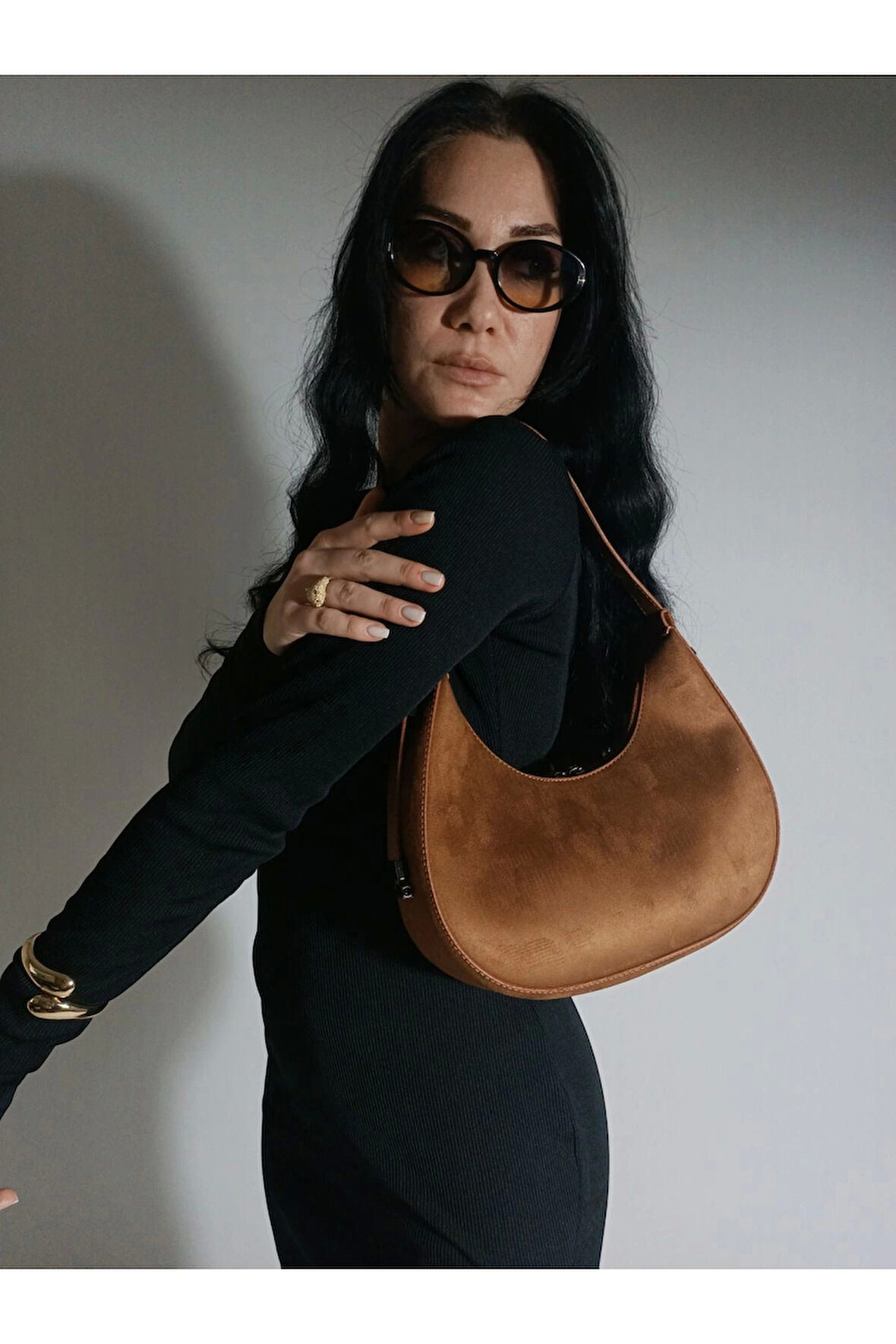 Davina Taba Süet Kilit Askılı Baget Kadın Omuz Çantası