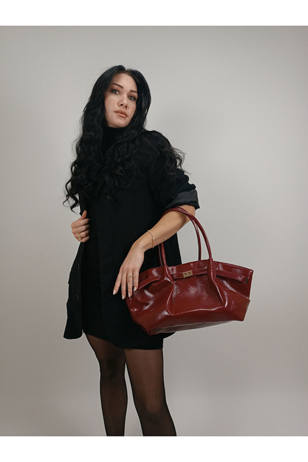 Celina Bordo Kırışık Deri Kilit Detay Büyük Boy Kadın Omuz Çantası
