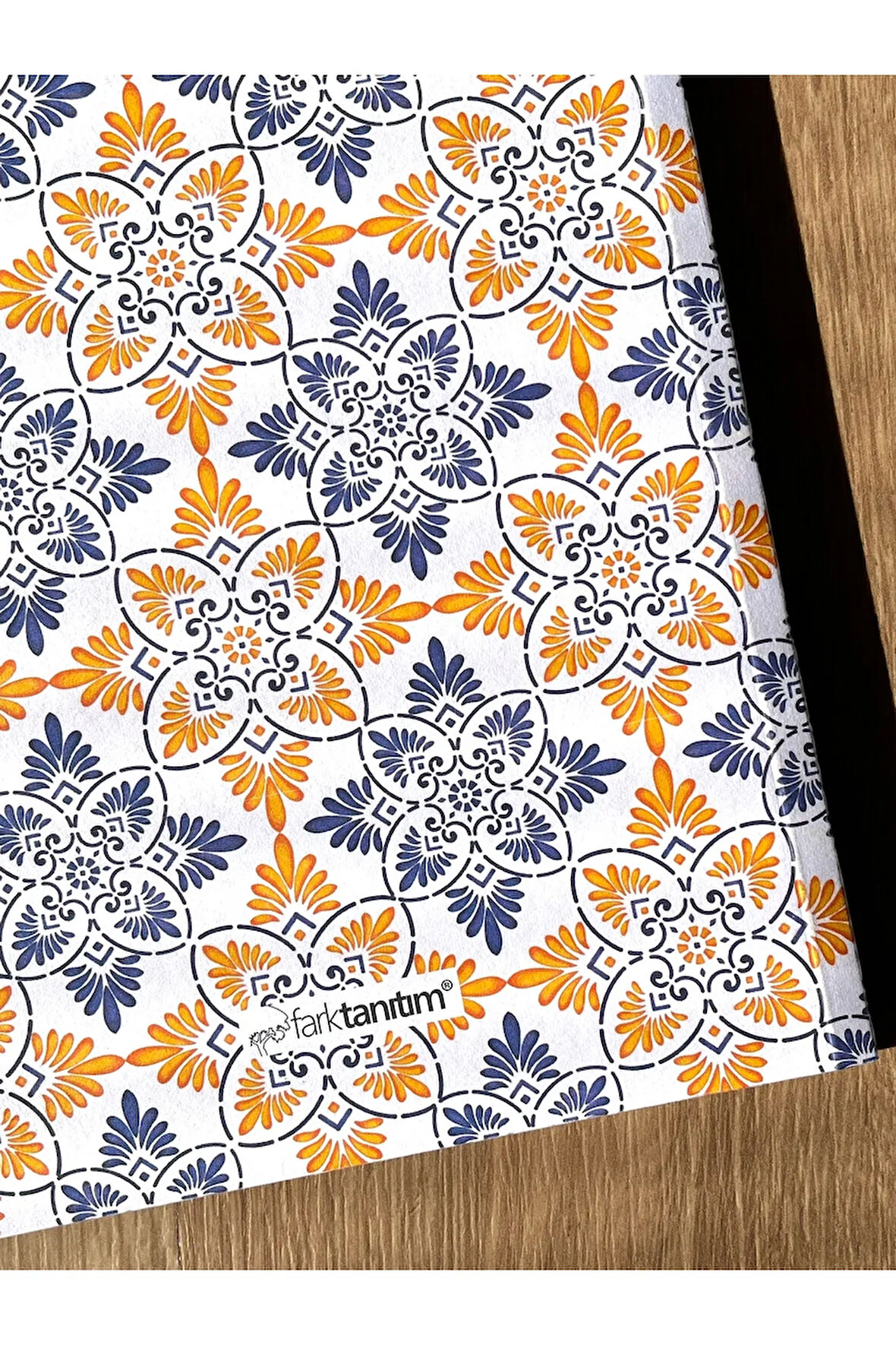 Amerikan Cilt, A5 Kareli Defter, 64 Yaprak, 90gr. Ivory Kağıt (MEDITERRANEAN PATTERN KAPAK TASARIMI)