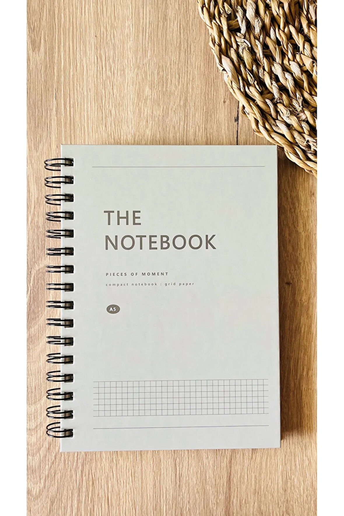 Sert Mukavva Kapaklı Spiralli 80 Yaprak Kareli A5 Defter (COFFEE LATTE KAPAK RENGİ)