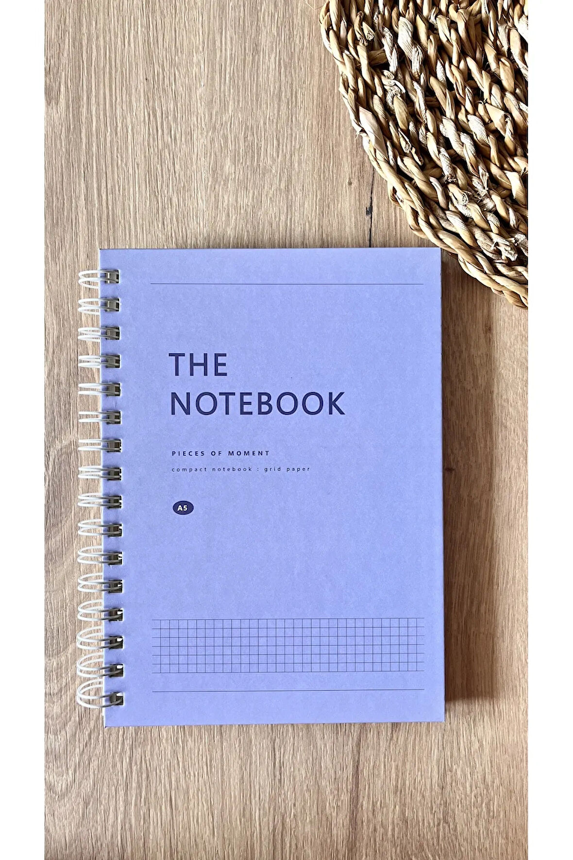 Sert Mukavva Kapaklı Spiralli 80 Yaprak Kareli A5 Defter (Lavander Kapak Rengi)