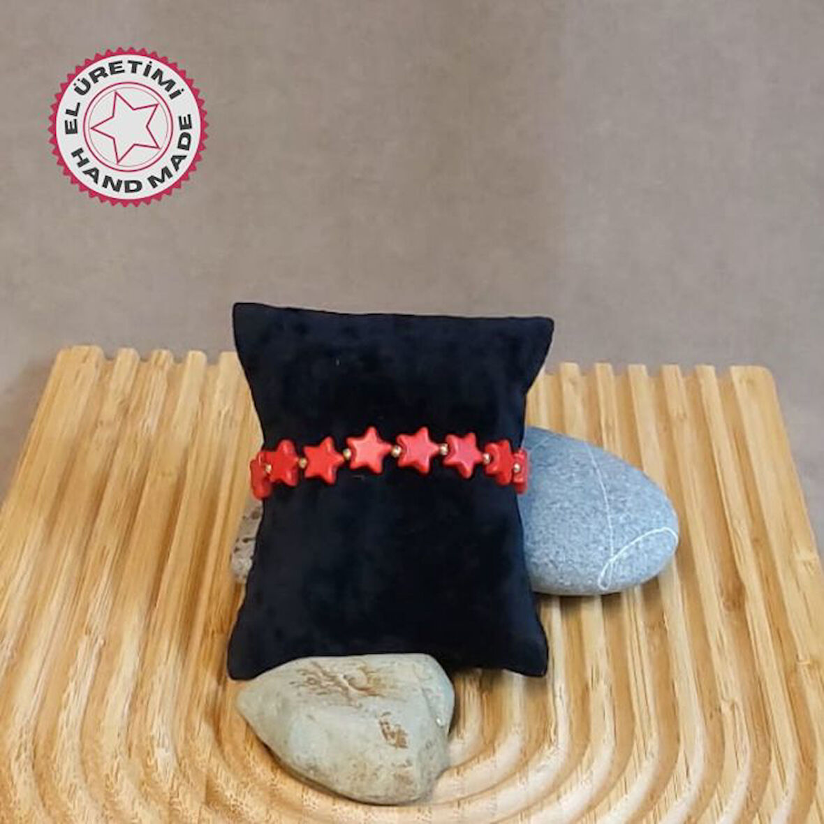 Uretti - Özlem 9422 8944 El Yapımı Yıldız Motifli Sıkma Mercan Doğal Taş Kadın Bileklik  -