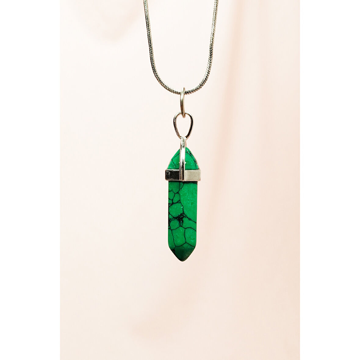 Krizopraz Doğal Taşı Zincirli El Yapımı Tasarımlı Kolye Uç: 3,5 cm Zincir: 20 cm Kutulu