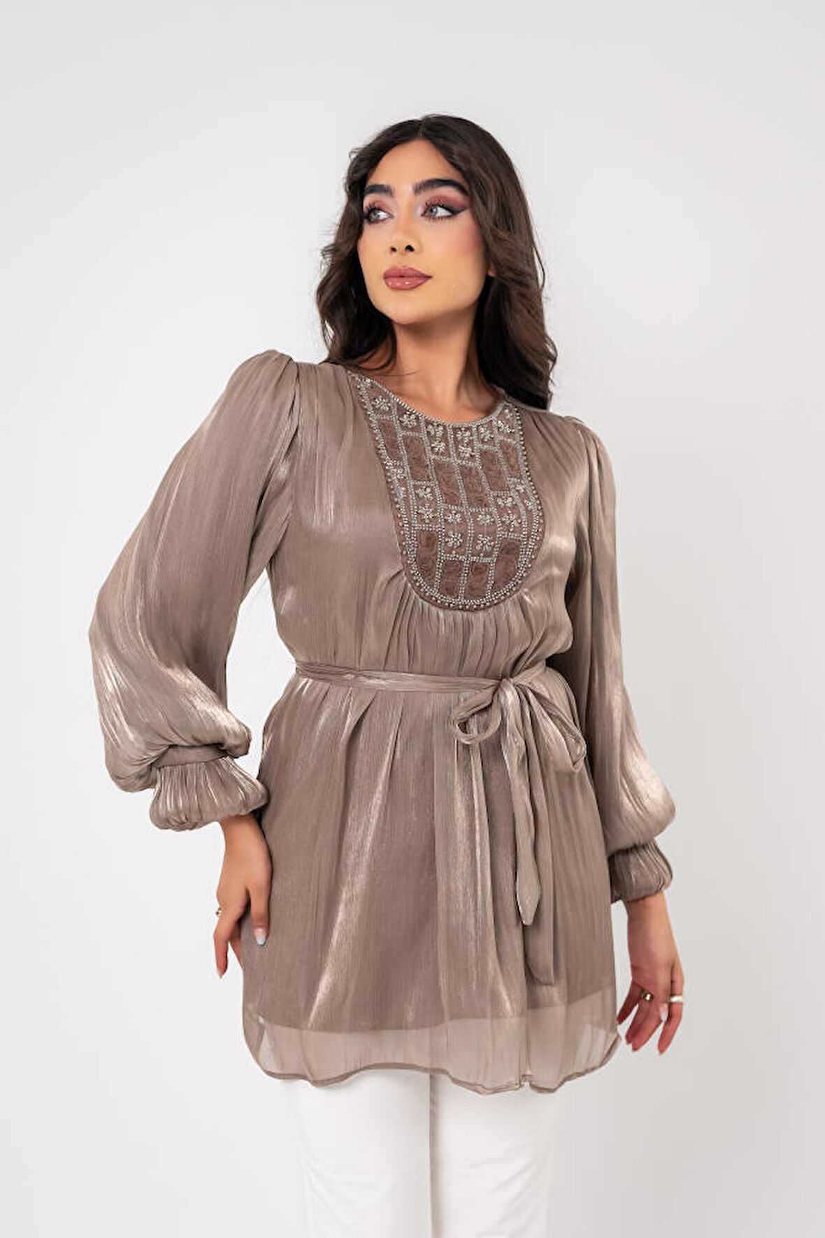 Taş işlemeli Kemer Detaylı Bluz BLZ16086