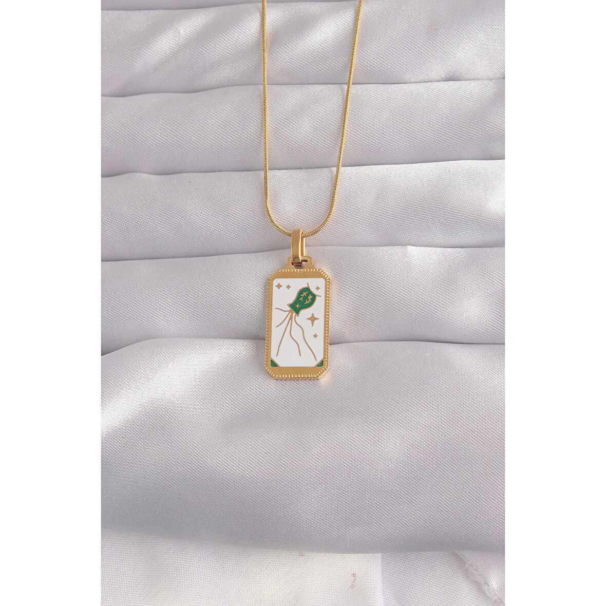 316L Çelik Gold Renk Beyaz Mineli Tarot Kolye