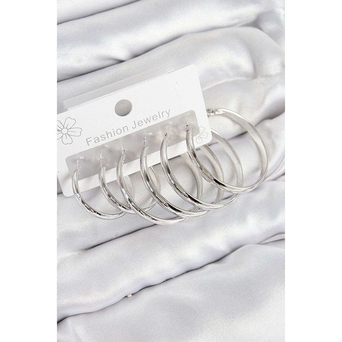 Pirinç Halka Model Gümüş Renk Kadın Set Küpe