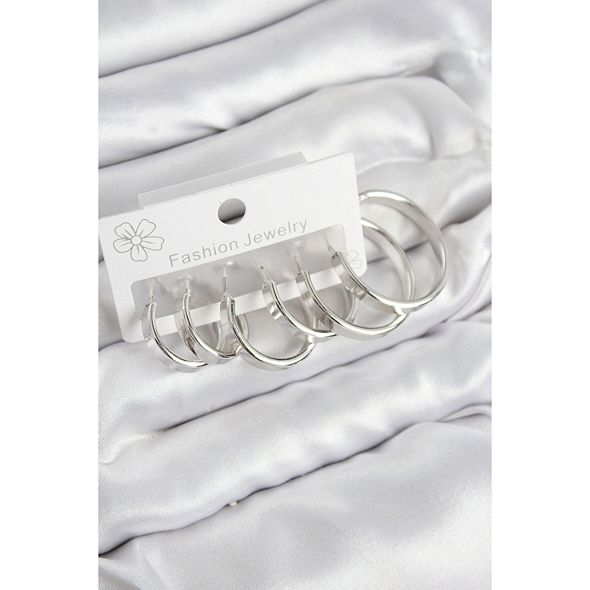 Pirinç Halka Model Gümüş Renk Kadın Set Küpe