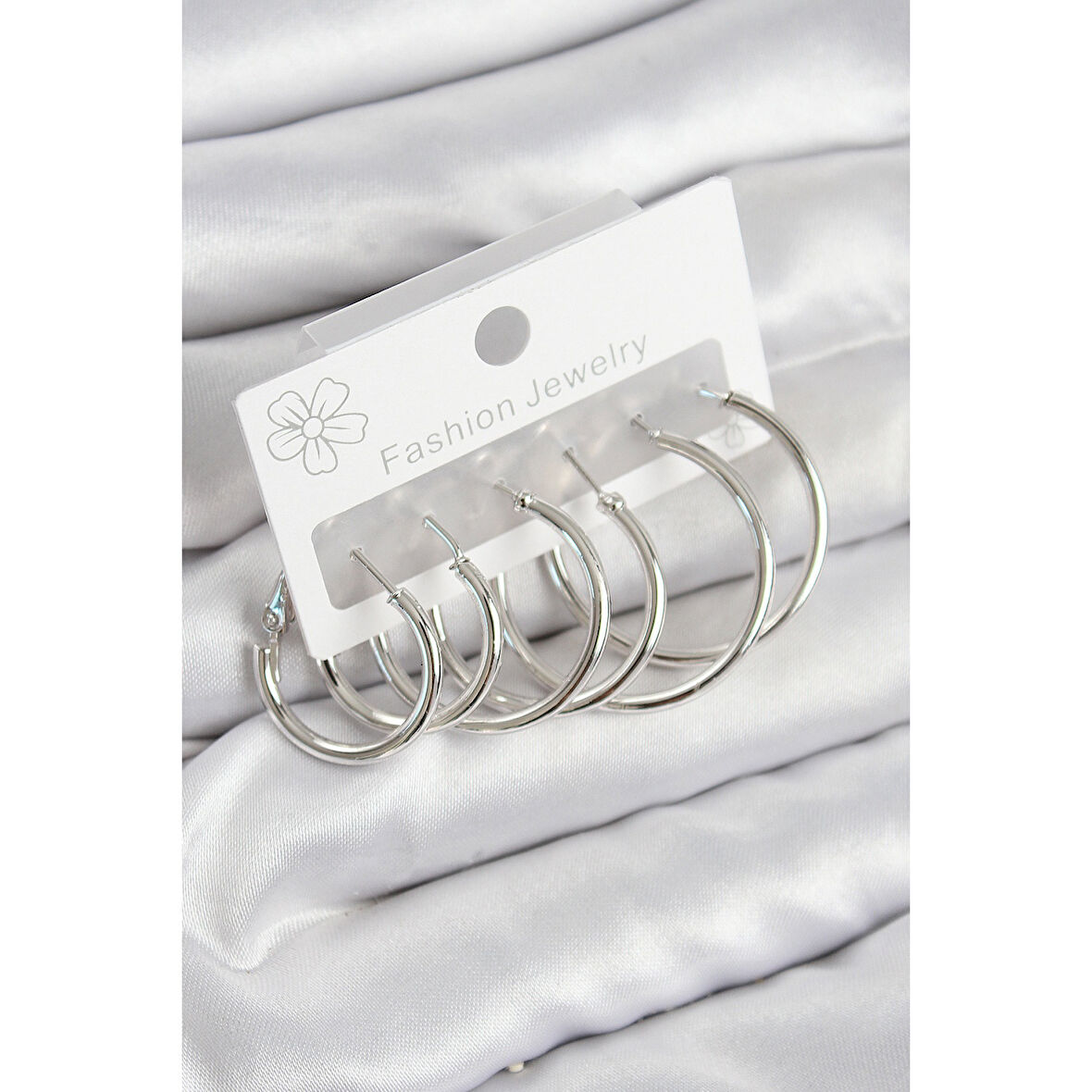 Pirinç Halka Model Gümüş Renk Kadın Set Küpe