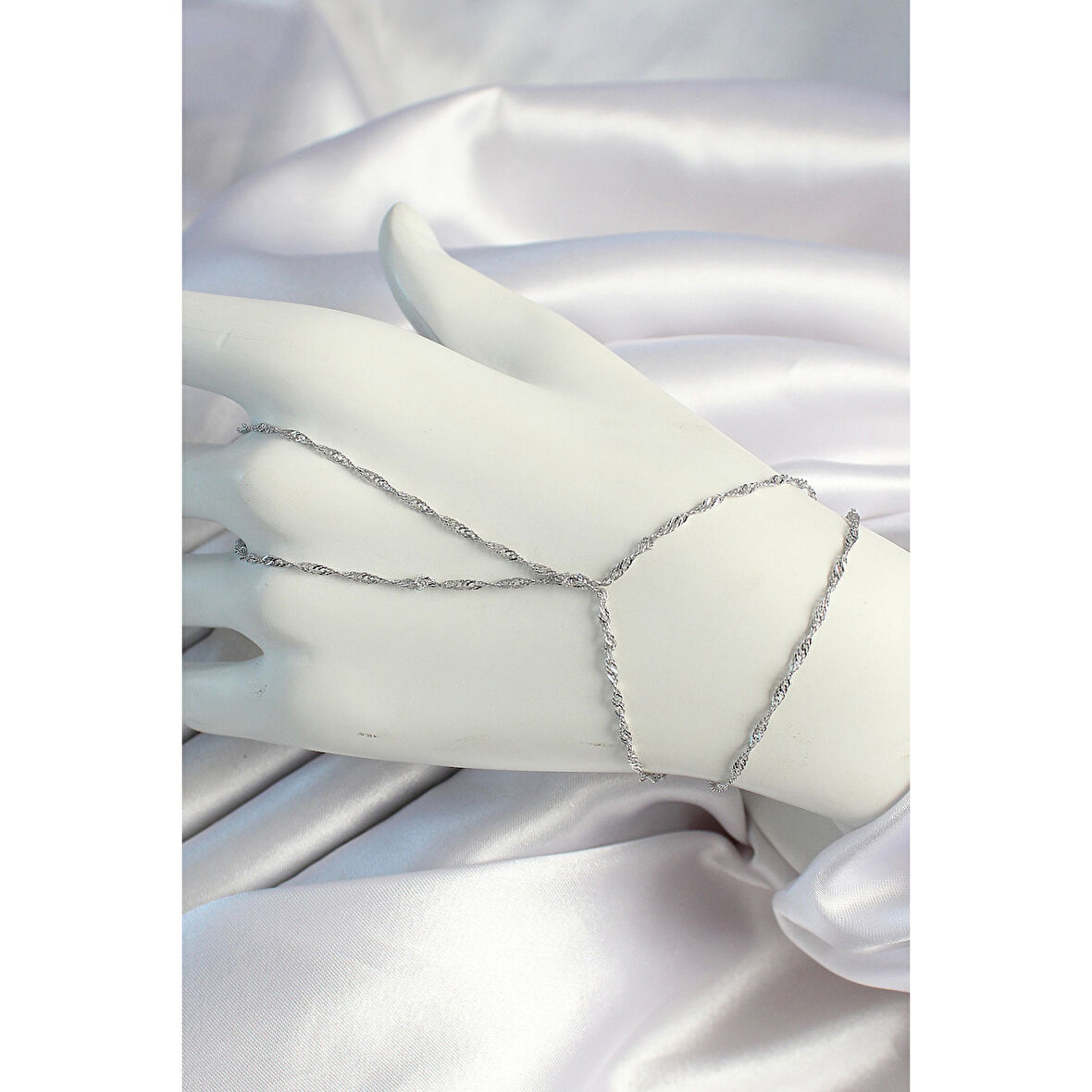 Pirinç Gümüş Renk Esnek Burgu Zincirli Şahmeran