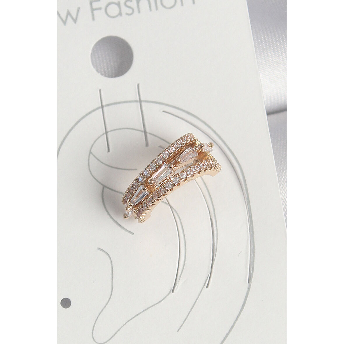 Pirinç Gold Renk Zirkon Taşlı 3'Lü Sıralı Model Kadın Kıkırdak Küpe