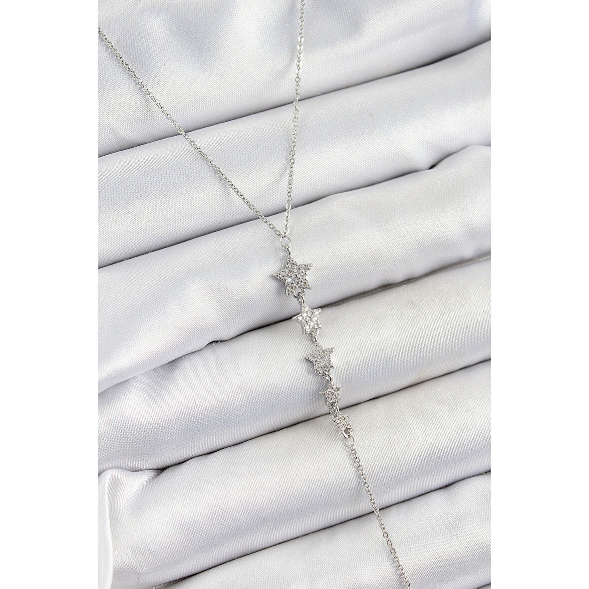 Pirinç Zirkon Taşlı Sıralı Yıldız Figürlü Y Model Gümüş Renk Kadın Kolye