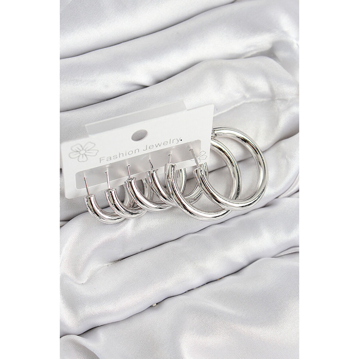 Pirinç Halka Model Gümüş Renk Kadın Set Küpe