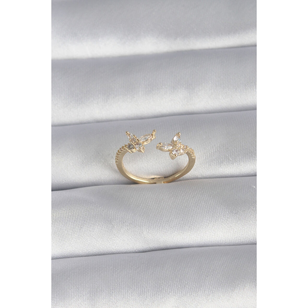 Pirinç Gold Renk Zirkon Taşlı Kelebek Model Kadın Yüzük