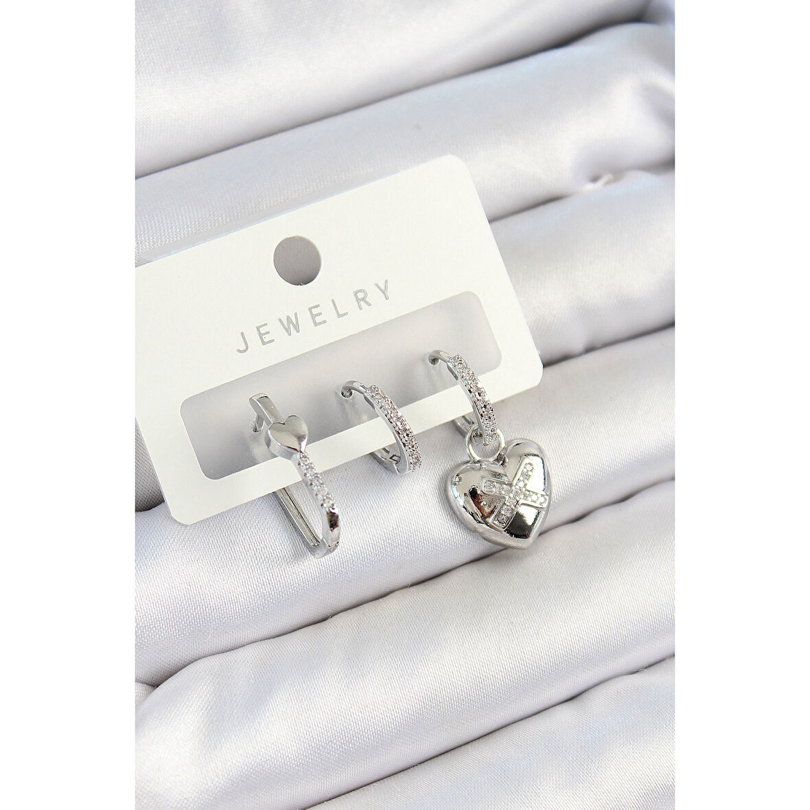 Pirinç Zirkon Taşlı Kalp Model Gümüş Renk 3'lü Çift Kadın Küpe Set