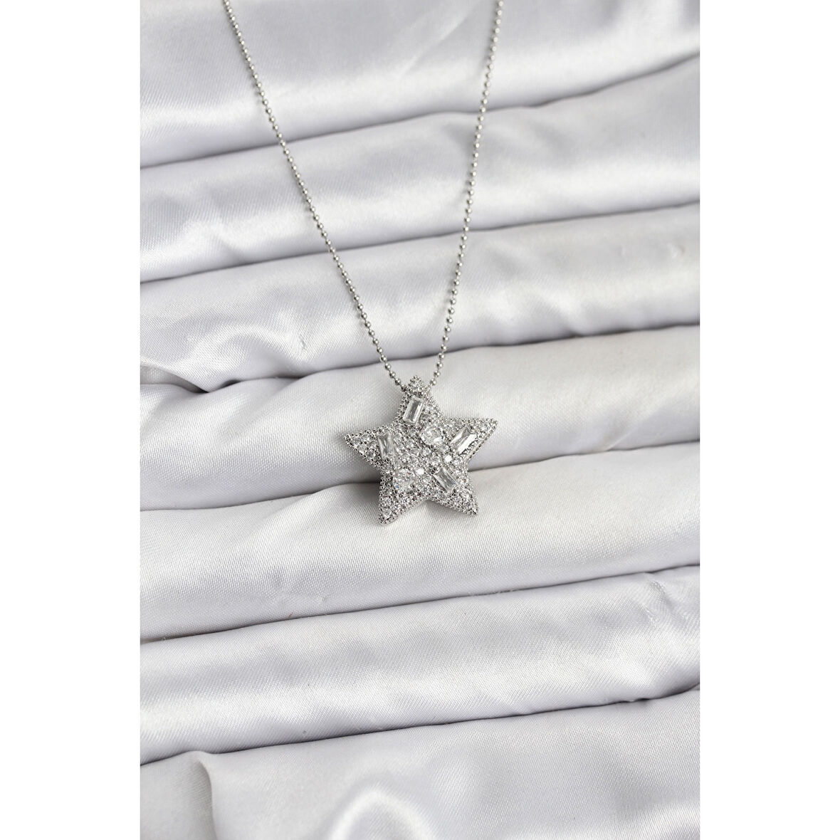 316L Çelik Zincir Gümüş Renk Zincirli Gümüş Yıldız Model Kadın Kolye