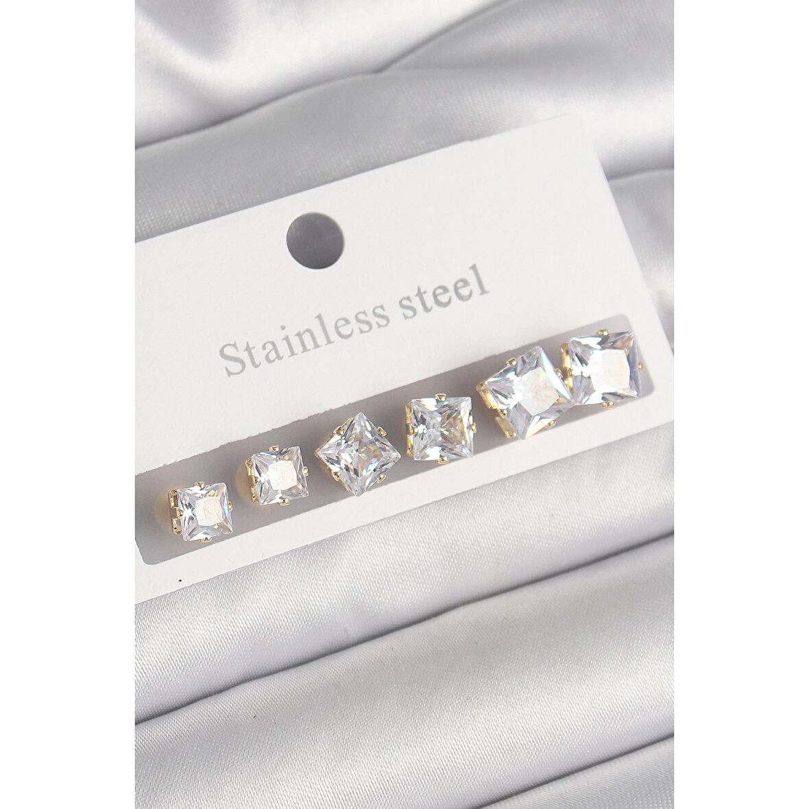 316L Çelik Gold Renk Kare Zirkon Taş Model Kadın Küpe Seti