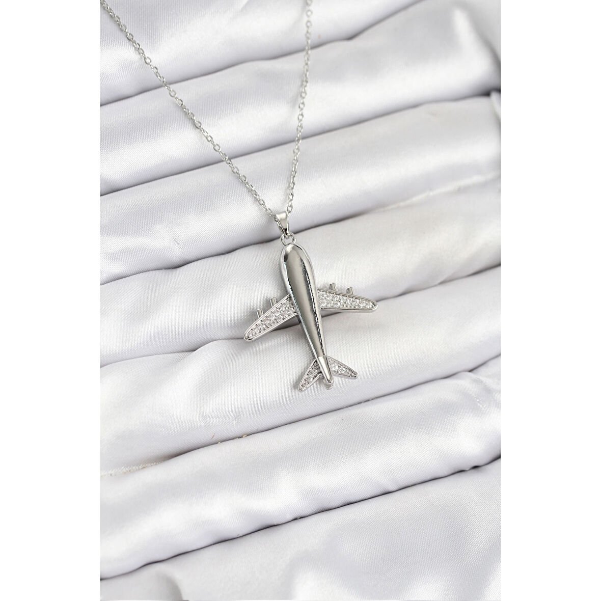 316L Çelik Zincir Gümüş Renk Uçak Model Kadın Kolye