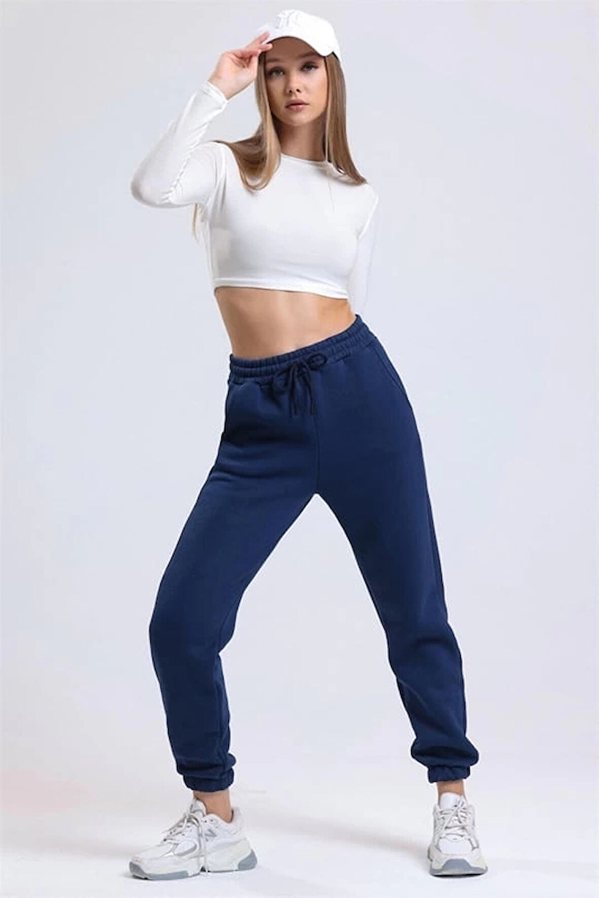 3 iplik şardonlu paça lastikli eşofman lacivert is001