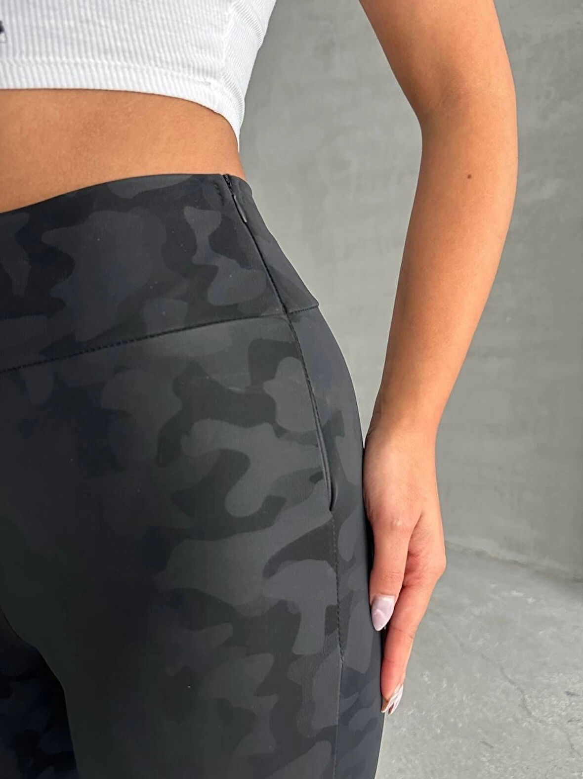 Gizli yan fermuarlı bulut desenli tayt siyah h248638