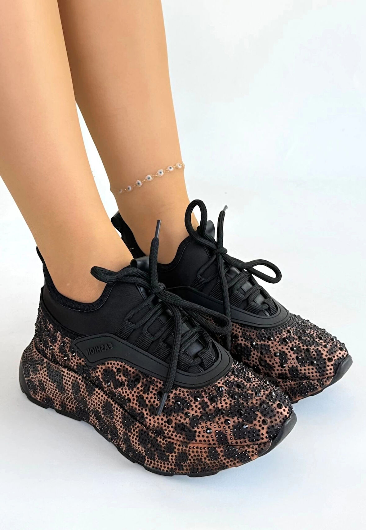 Rimay Kahverengi Cilt Boncuk İşlemeli Spor Ayakkabı