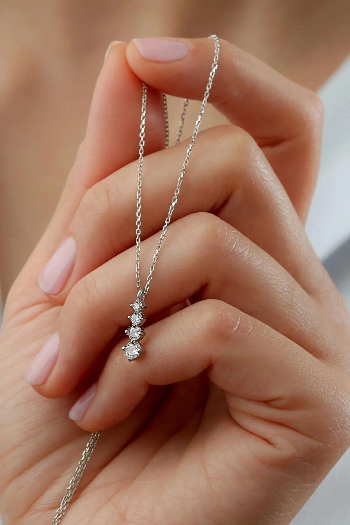 925 Ayar Gümüş Pırlanta Model Kolye