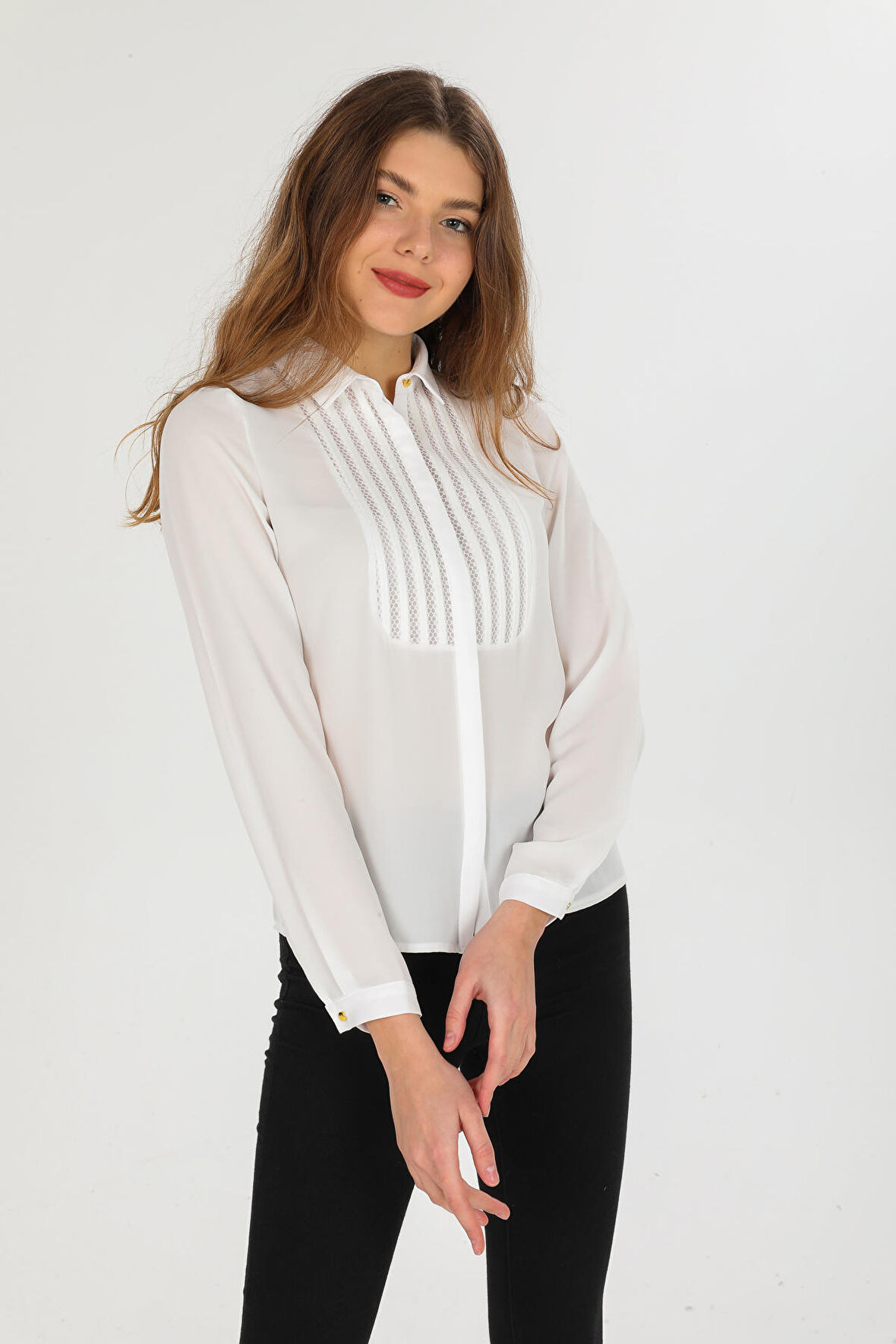 Önü Dantel Detaylı Gömlek