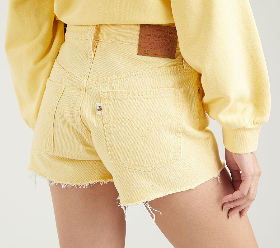 501® ORIGINAL KADIN SARI ŞORT 56327-0247