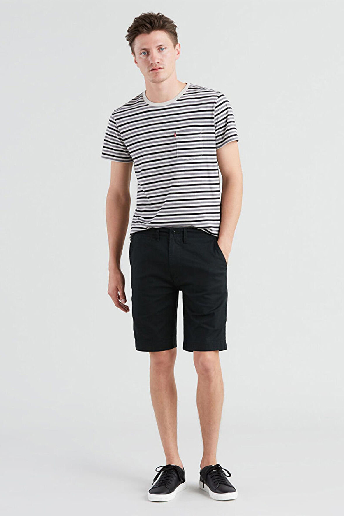 Levi's Erkek 502 Rahat Kalıp Taper Chino Şort - 52438-0005