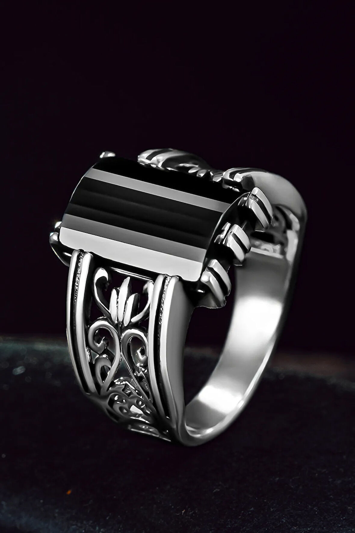 Erkek Gümüş Yüzük - Siyah Oniks Taşlı Oval Model Erkek Yüzük