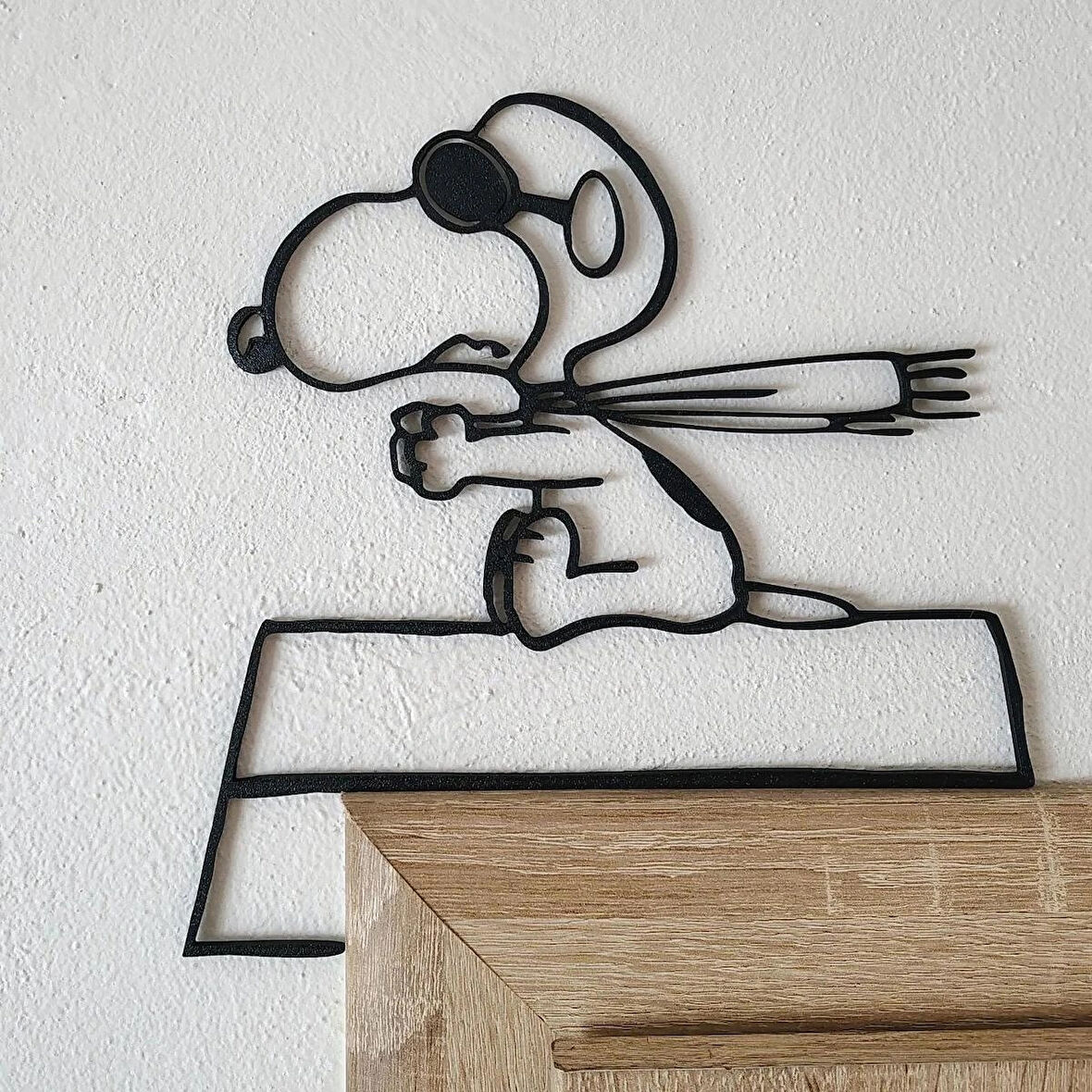 Snoopy Kapı Köşe Süsü – Sevimli ve Dekoratif Tasarım