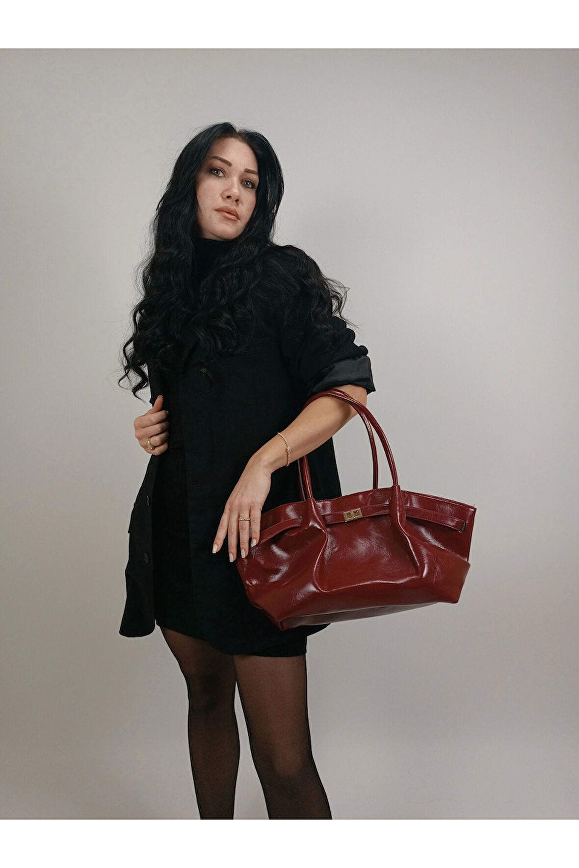 Celina Bordo Kırışık Deri Kilit Detay Büyük Boy Kadın Omuz Çantası