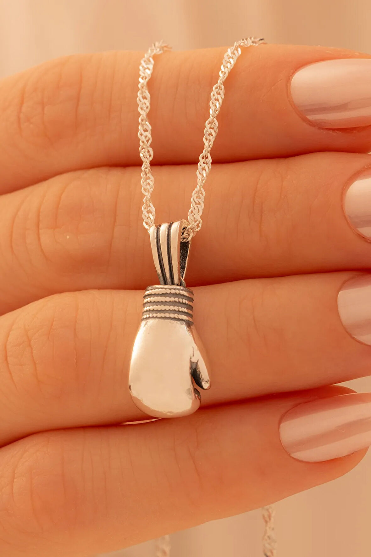 Kadın Gümüş Kolye - Boks Eldiveni Kadın Kolye