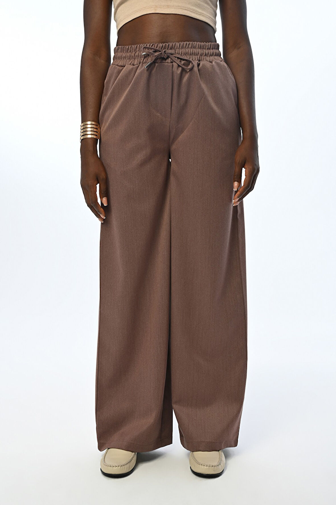 KADIN BELİ LASTİKLİ BOL PAÇA DÜZ RENK PANTOLON