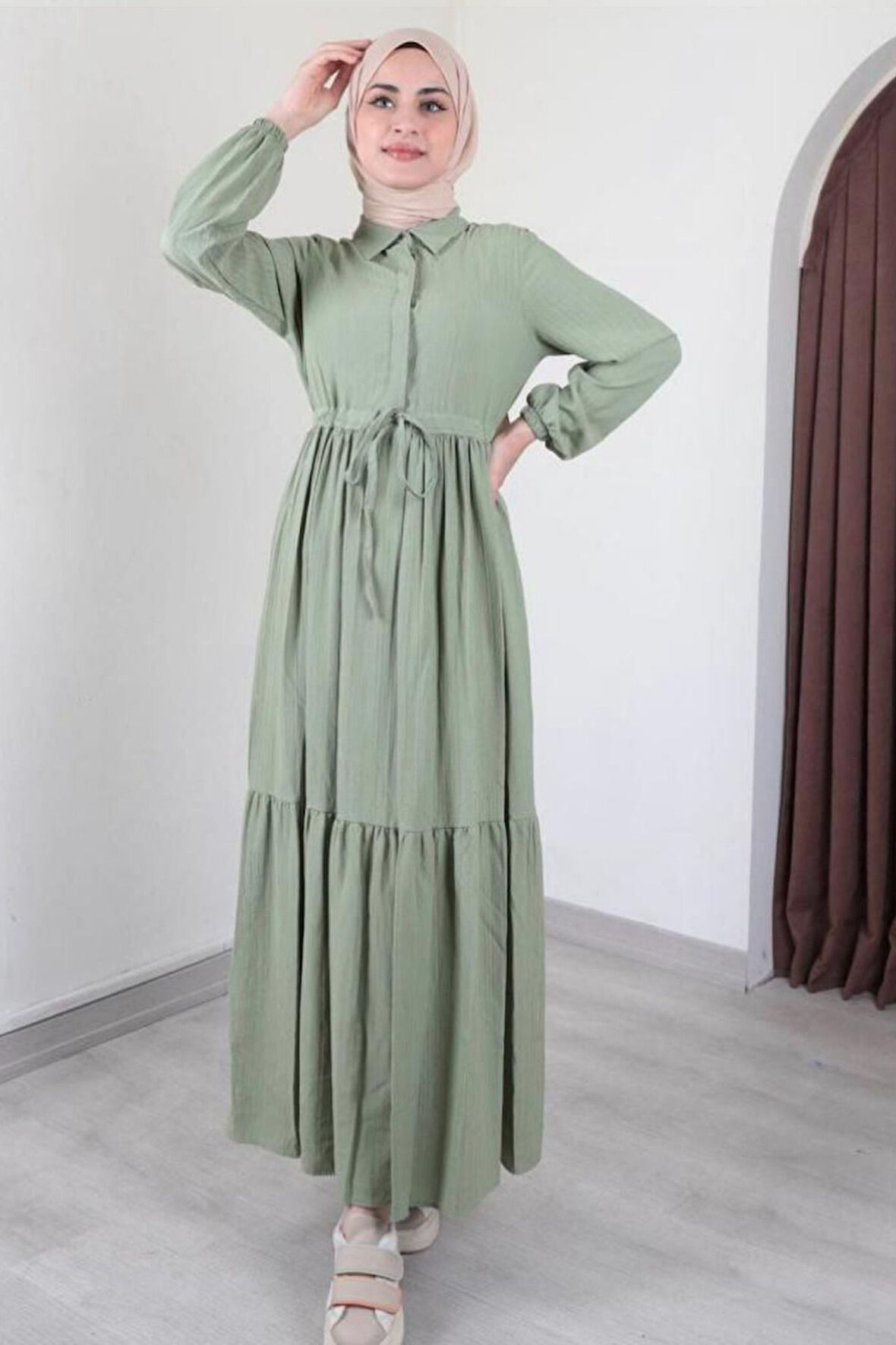 Kadın Tesettür Yarım Düğmeli, Belden Büzgülü Elbise