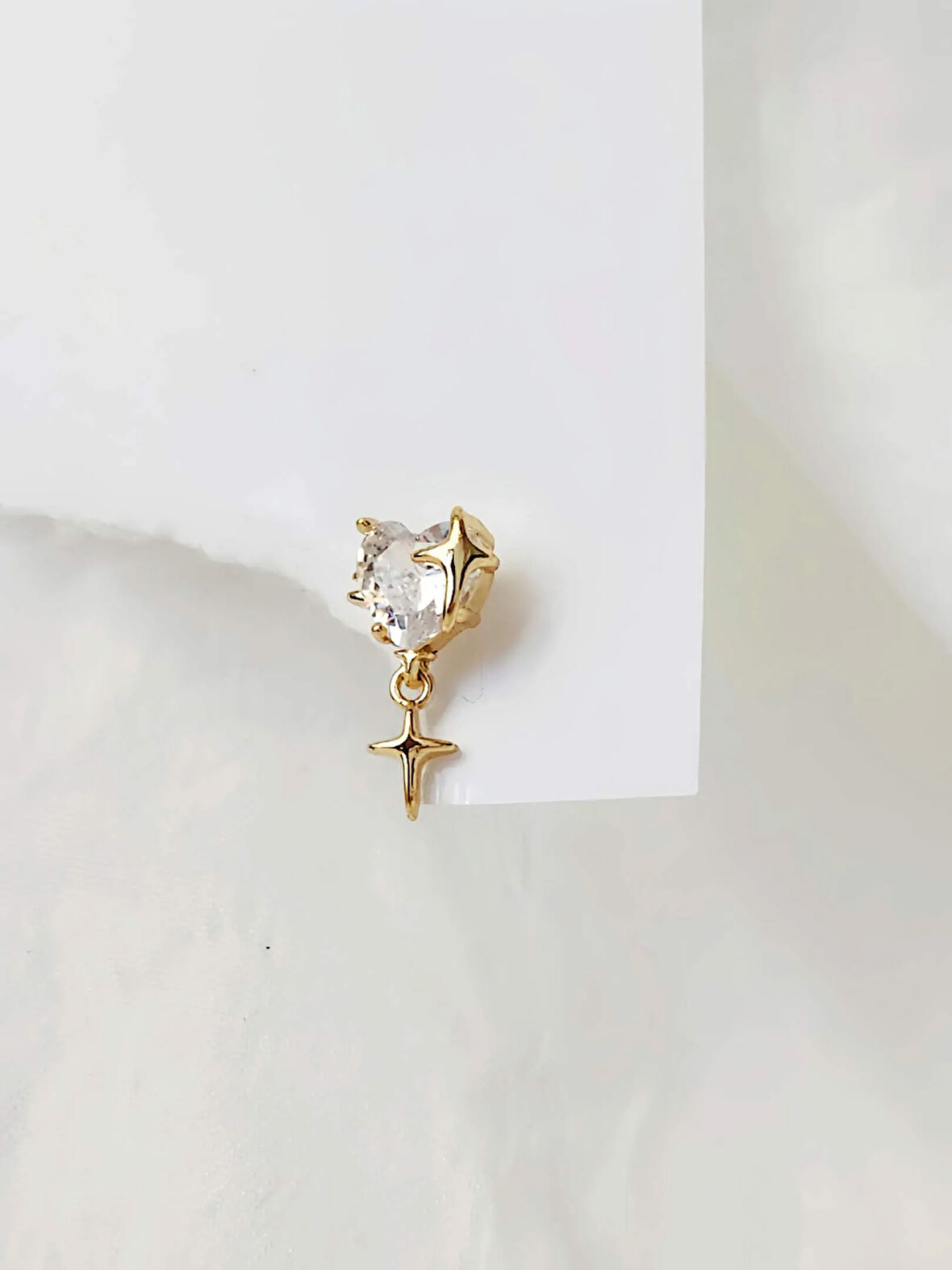 Bombeli Kalp Yıldız Model Kıkırdak Piercing Tragus Helix Altın Gold Renk Küpe