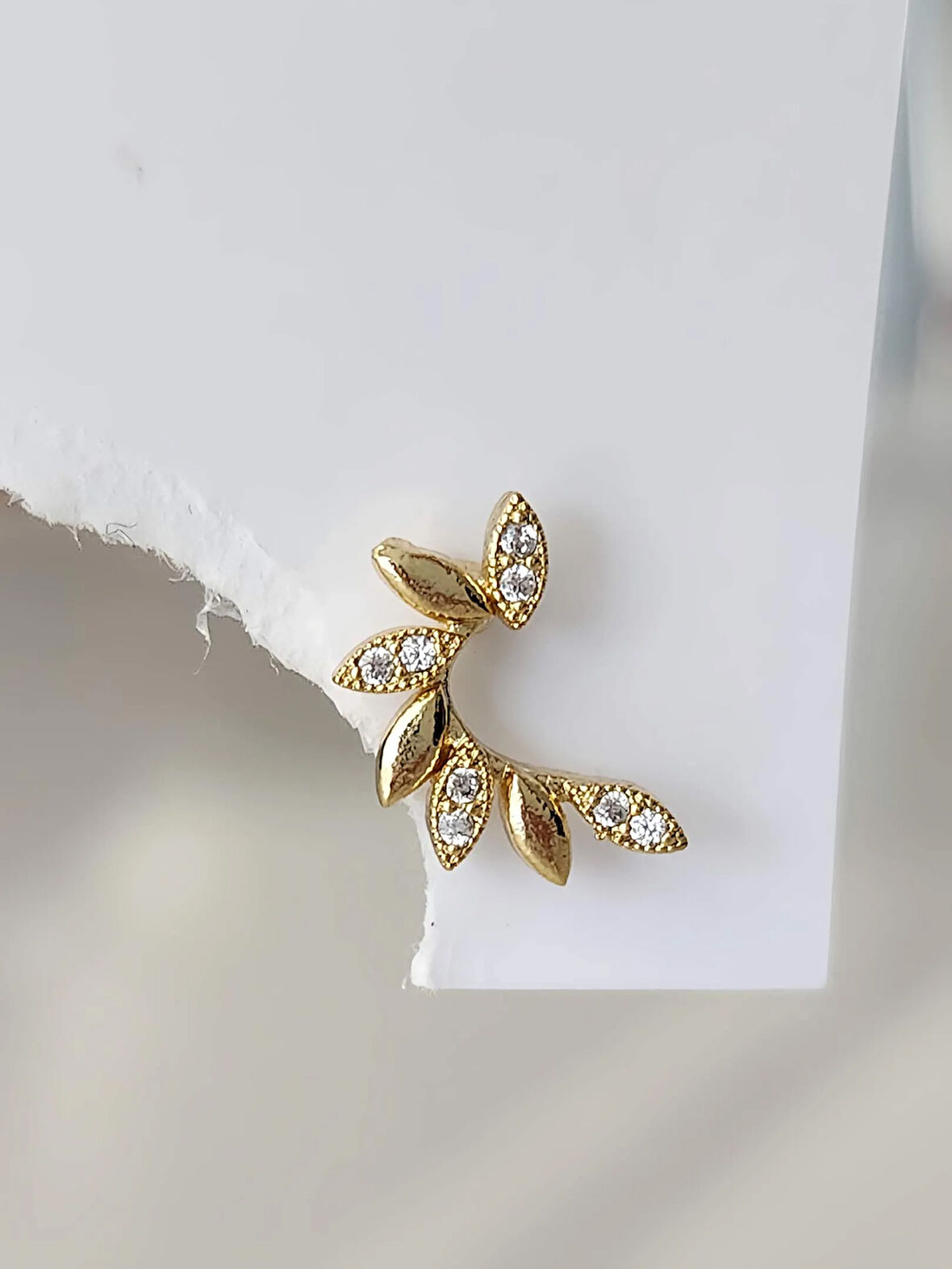 Buğday Başak Arpa Model Kıkırdak Piercing Tragus Helix Altın Gold Renk Küpe