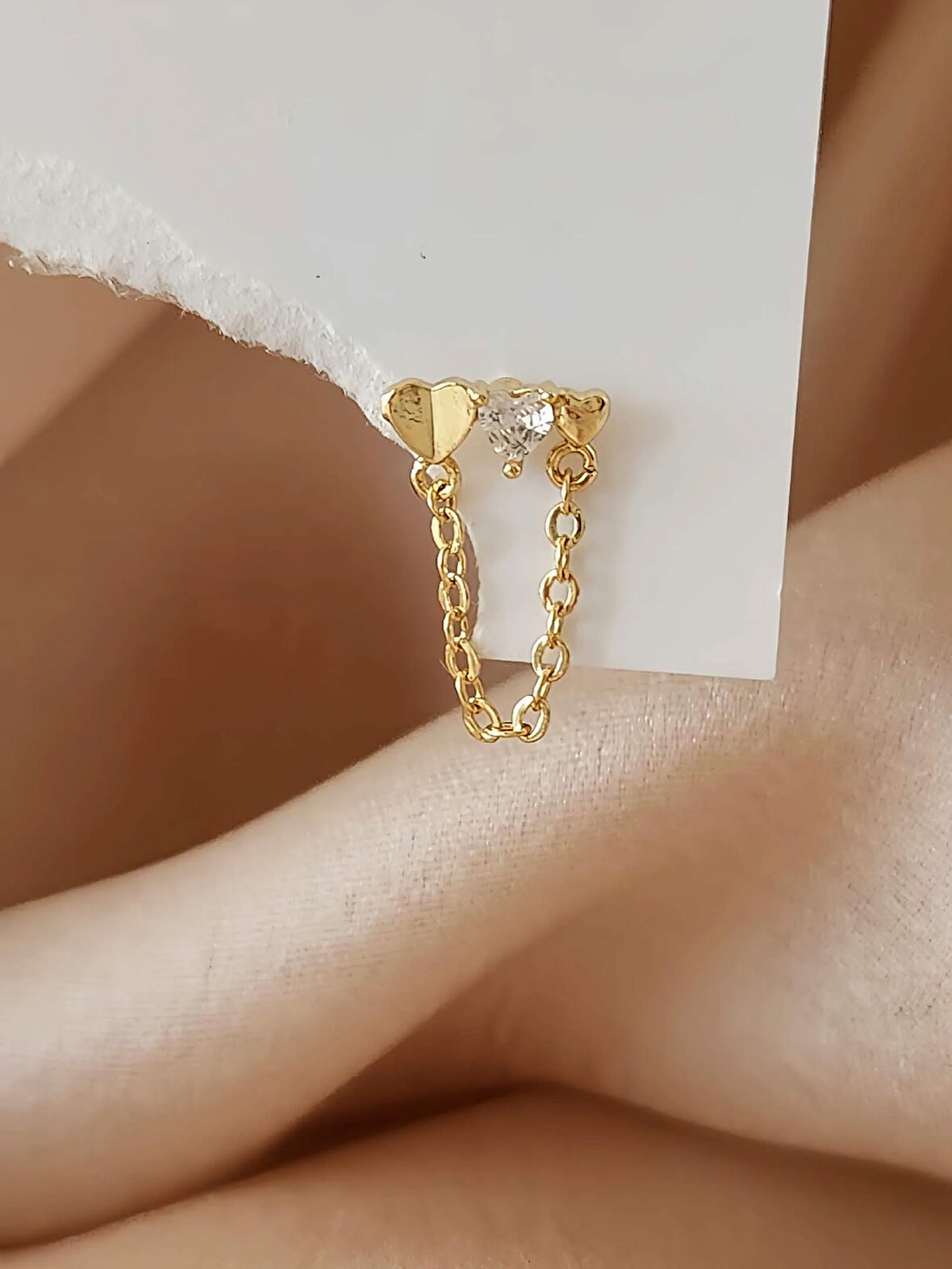 Kalp Zincir Sallantılı Model Kıkırdak Tragus Helix Piercing Gold Altın Renk Küpe