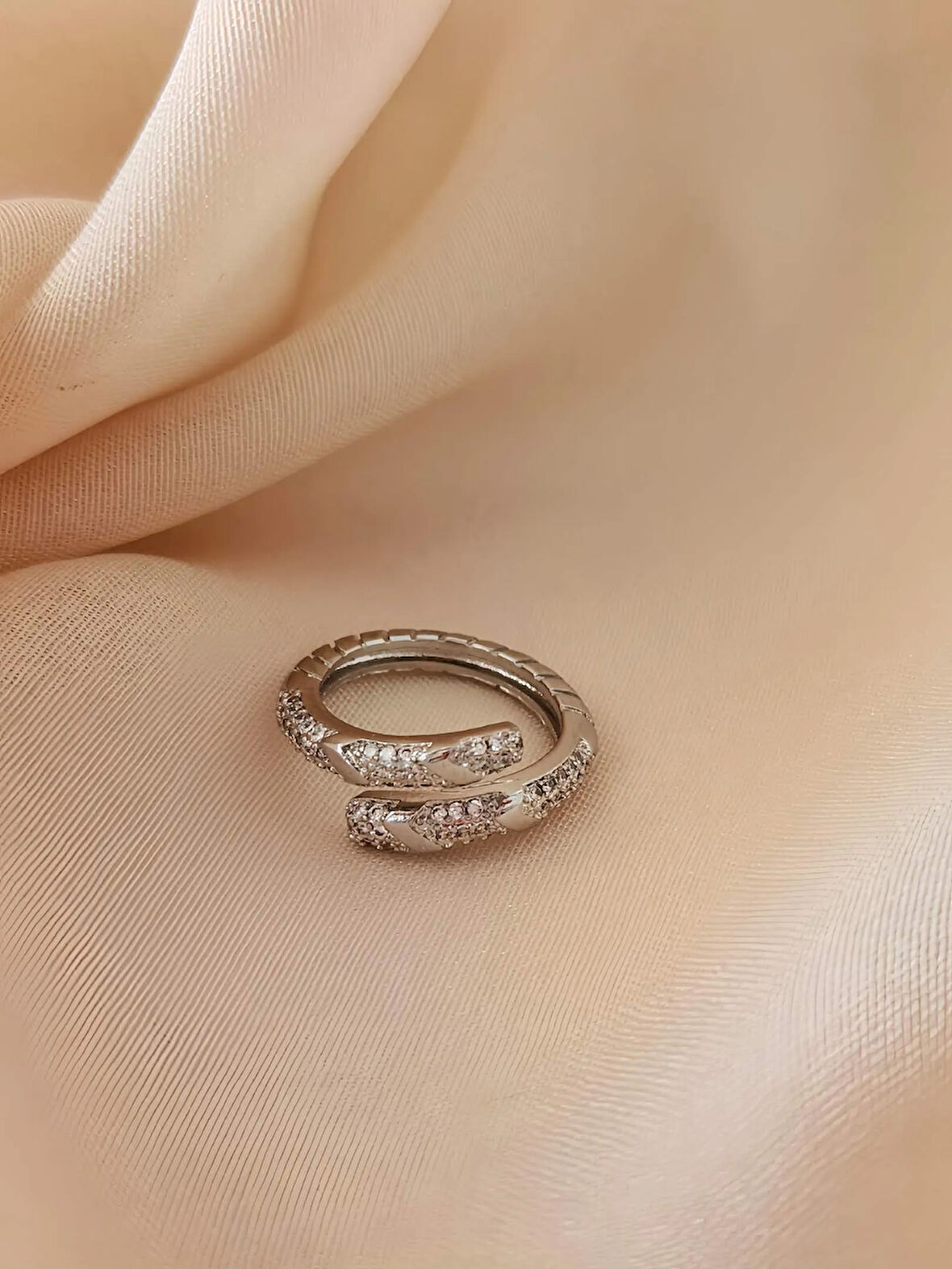 Yılan Çapraz Zirkon Taşlı Model Ayarlanabilir Silver Gümüş Renkli Yüzük