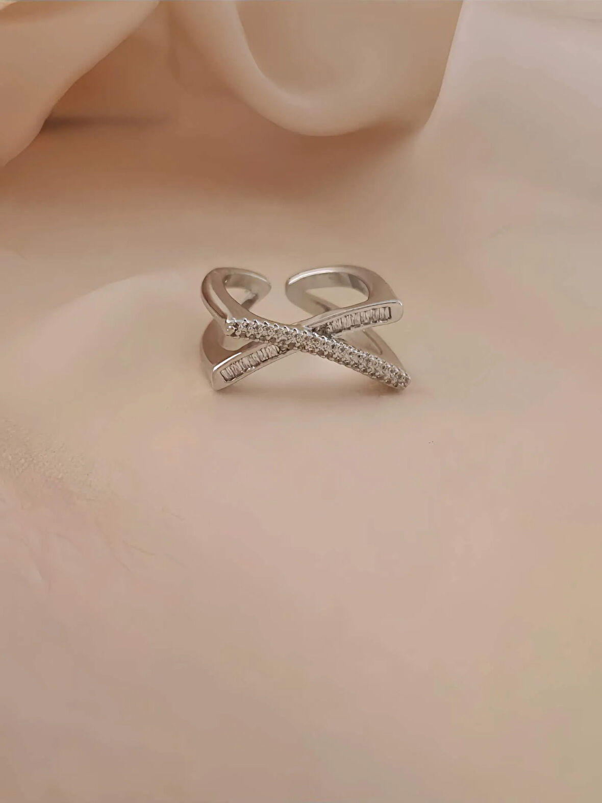 Çarpı X Asimetrik Model Zirkon Taşlı Ayarlanabilir Silver Gümüş Renkli Yüzük
