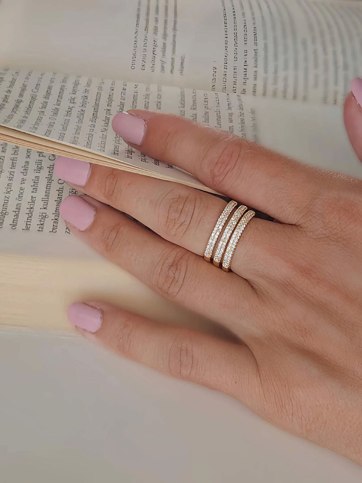 Üçlü Zirkon Model Zirkon Taşlı Ayarlanabilir Gold Altın Renkli Yüzük