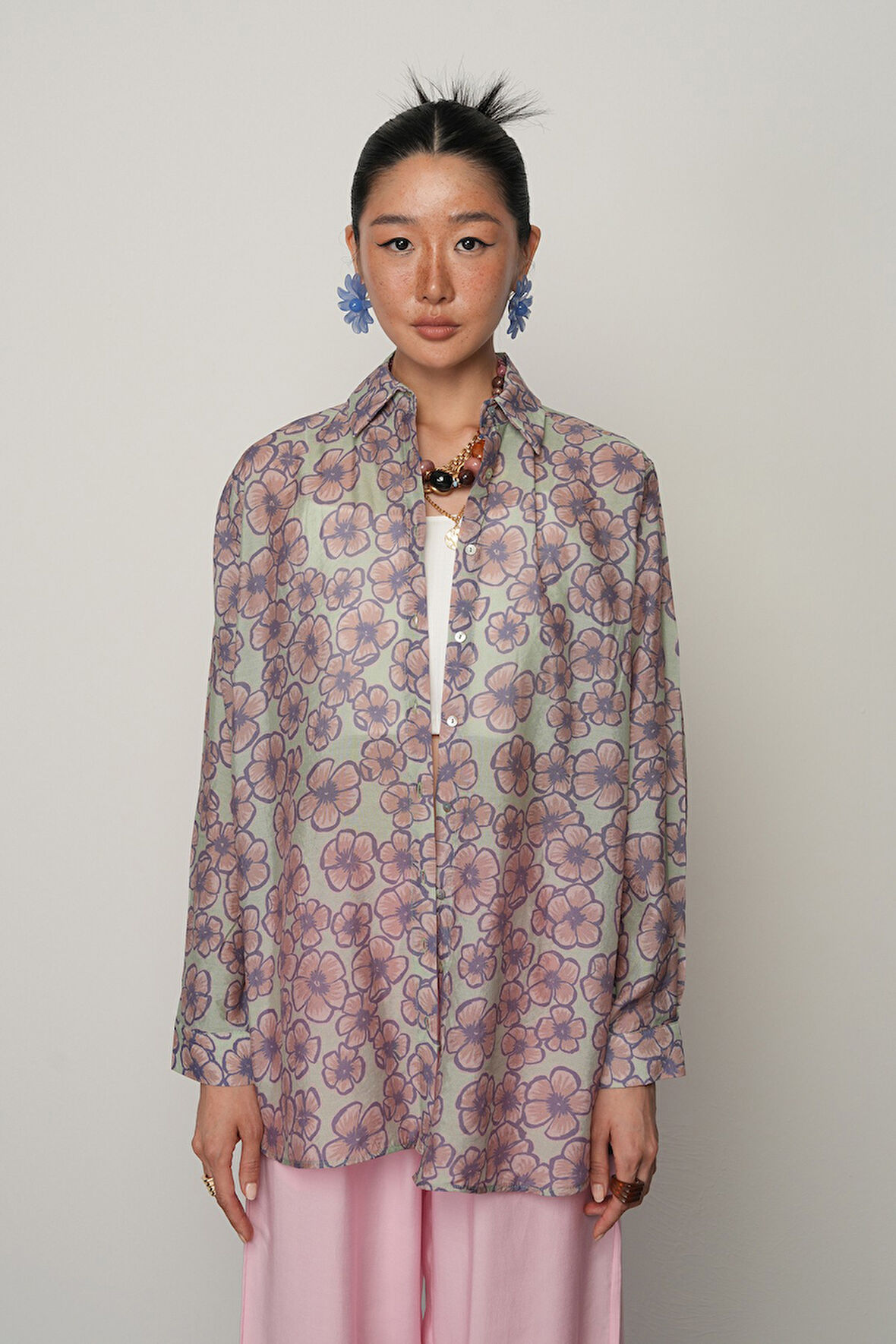 KADIN ÇİÇEK DESENLİ OVERSİZE KESİM GÖMLEK