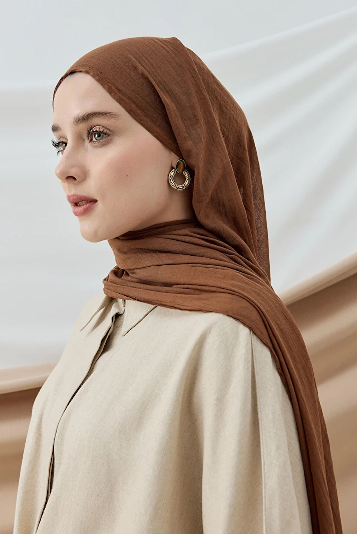 Aminenesil Modakaşmir İnce Pamuk Şal Kahverengi Renk