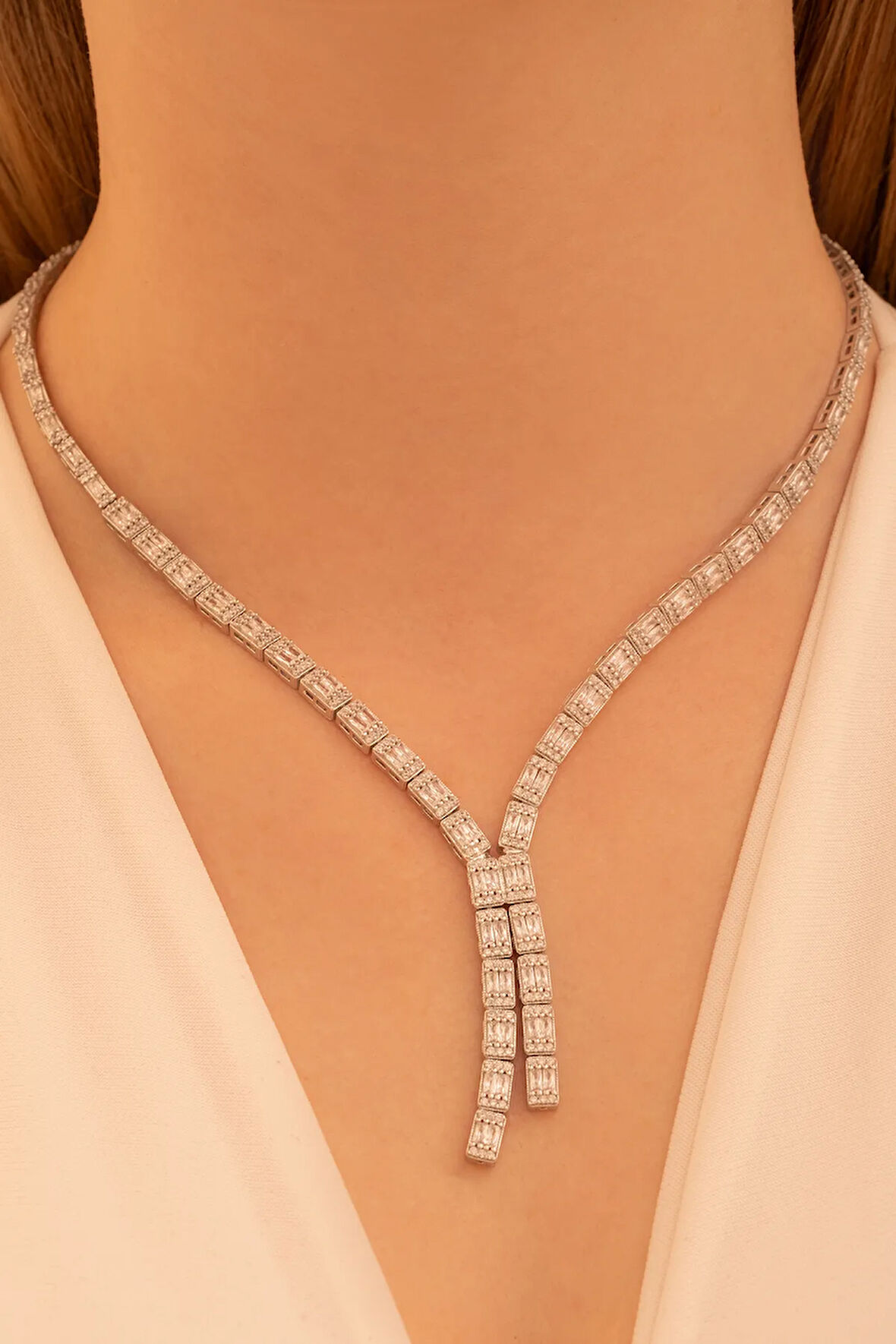 Kadın Gümüş Kolye - Dilruba Baget Taşlı Model Kadın Kolye