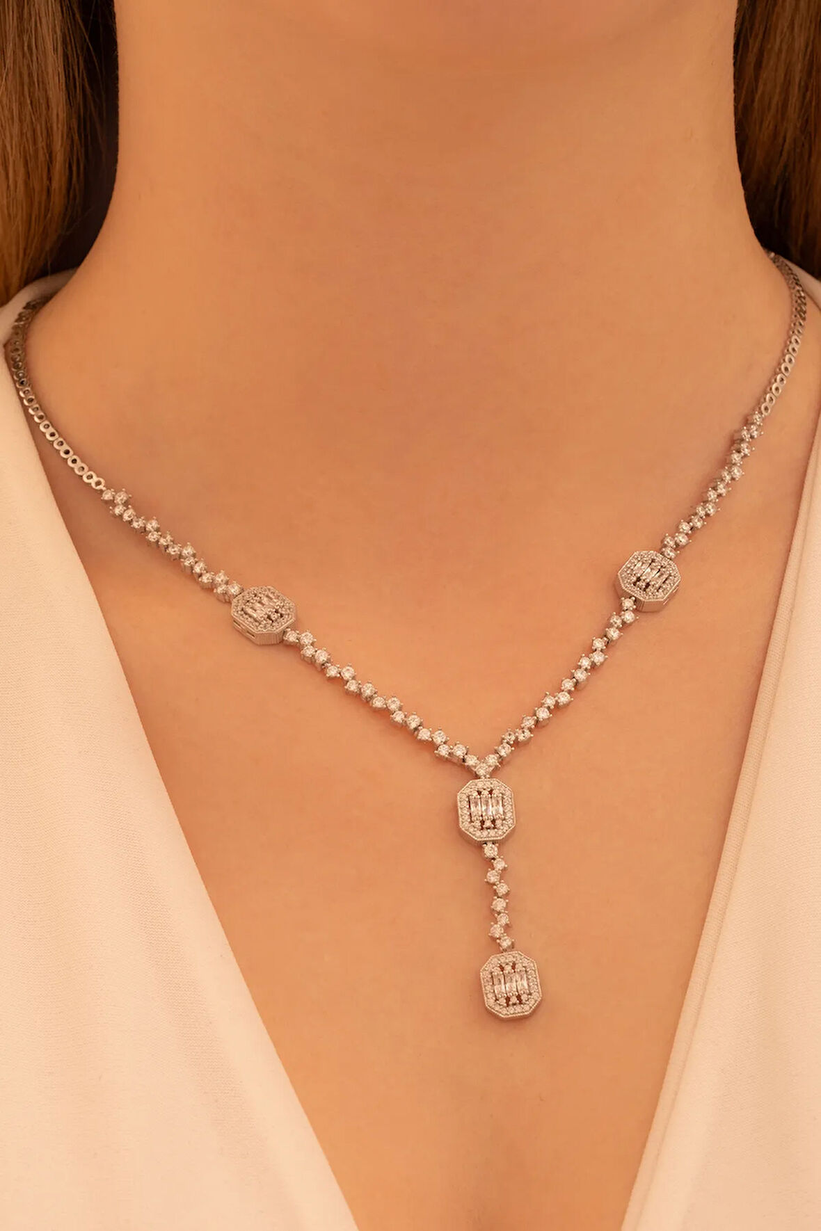 Kadın Gümüş Kolye - Nevrez Baget Taşlı Model Kadın Kolye