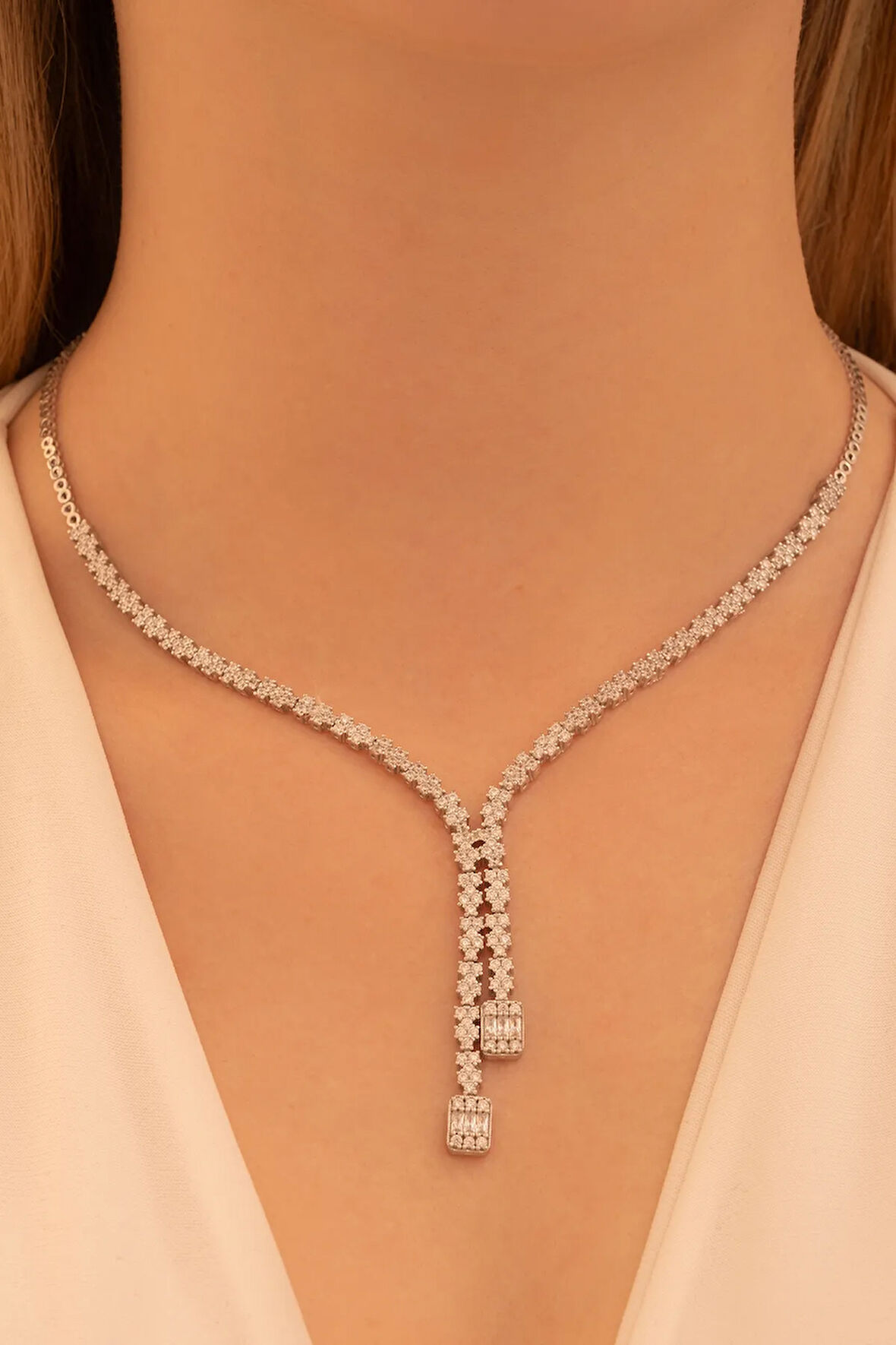 Kadın Gümüş Kolye - Sultan Baget Taşlı Model Kadın Kolye