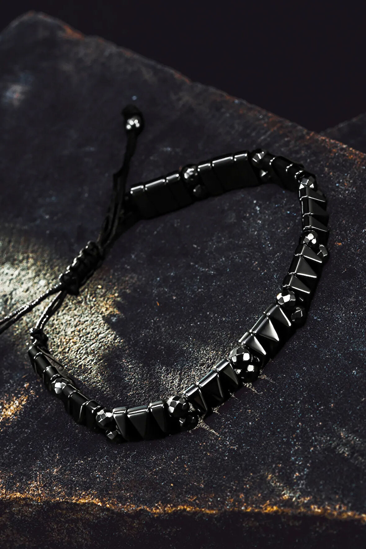 Erkek Kadın Doğal Taş Bileklik - Siyah Hematit Doğal Taşlı Makrome Yuvarlak Model 2 Unisex Bileklik